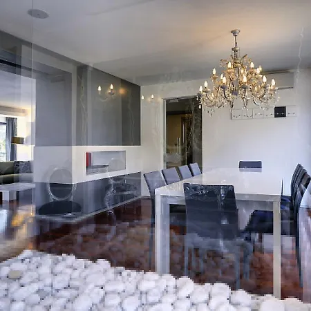 Villa Ant *